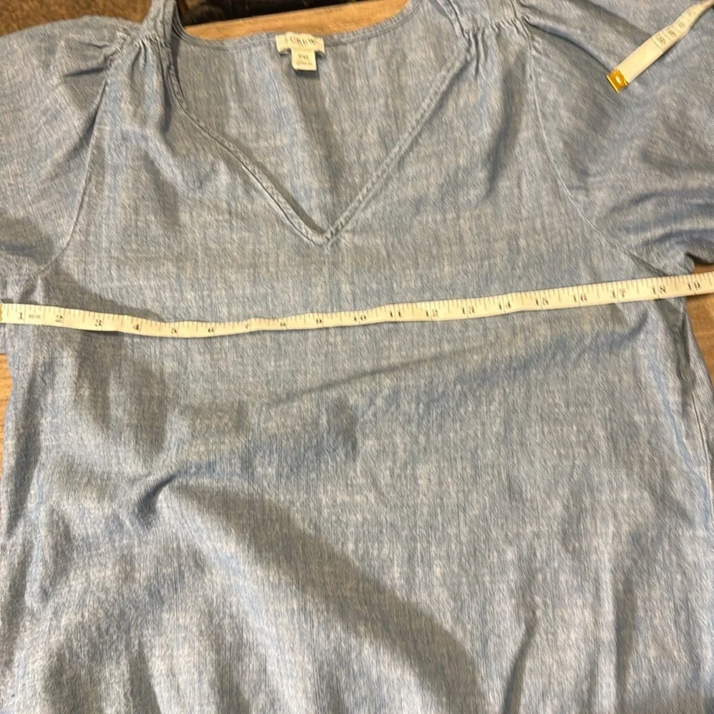 J. Crew top women’s petite medium Chambray Puff‎ Sleeve Blouse Relaxed Fit
